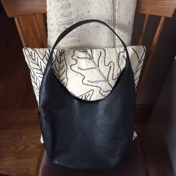 Madewell Handbags - returning soon ⭐️ rare Madewell black leather bag